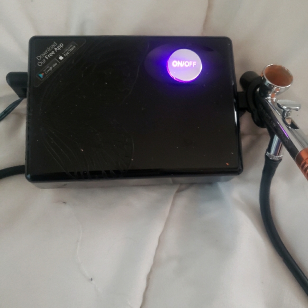 Luminess airbrush system with Technique stylus